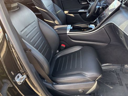 Used 2024 Mercedes-Benz GLC 300 4MATIC image 44