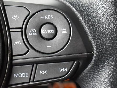 Used 2025 Toyota Corolla LE FWD image 25