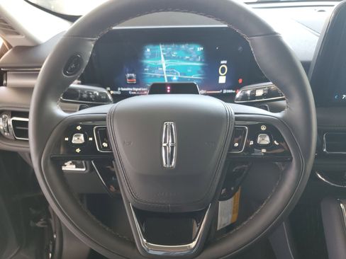 New 2026 Lincoln Aviator AWD image 14