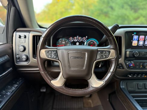 Used 2017 GMC Sierra 1500 Denali image 19
