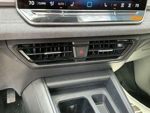 Used 2025 Volkswagen Tiguan S AWD/4WD image 21