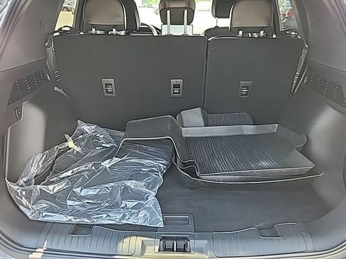 Used 2024 Ford Escape ST-Line w/ Tech Pack #1 AWD/4WD image 12