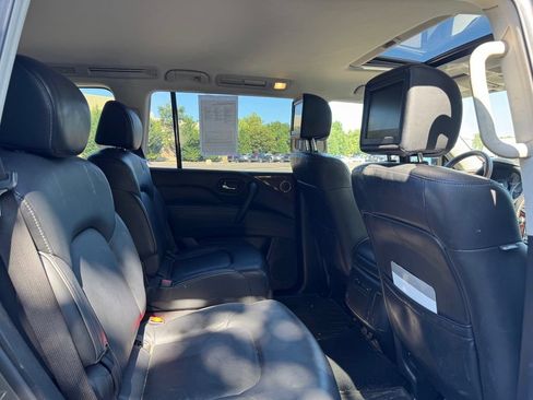 Used 2019 INFINITI QX80 Luxe w/ 22" Wheel Package AWD/4WD image 9