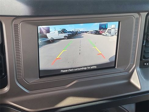 Used 2022 Ford Bronco Outer Banks image 30