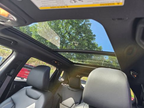 New 2026 Jeep Compass Latitude AWD/4WD image 12