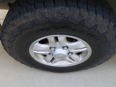 Used 1999 Lexus LX 470 4WD image 29