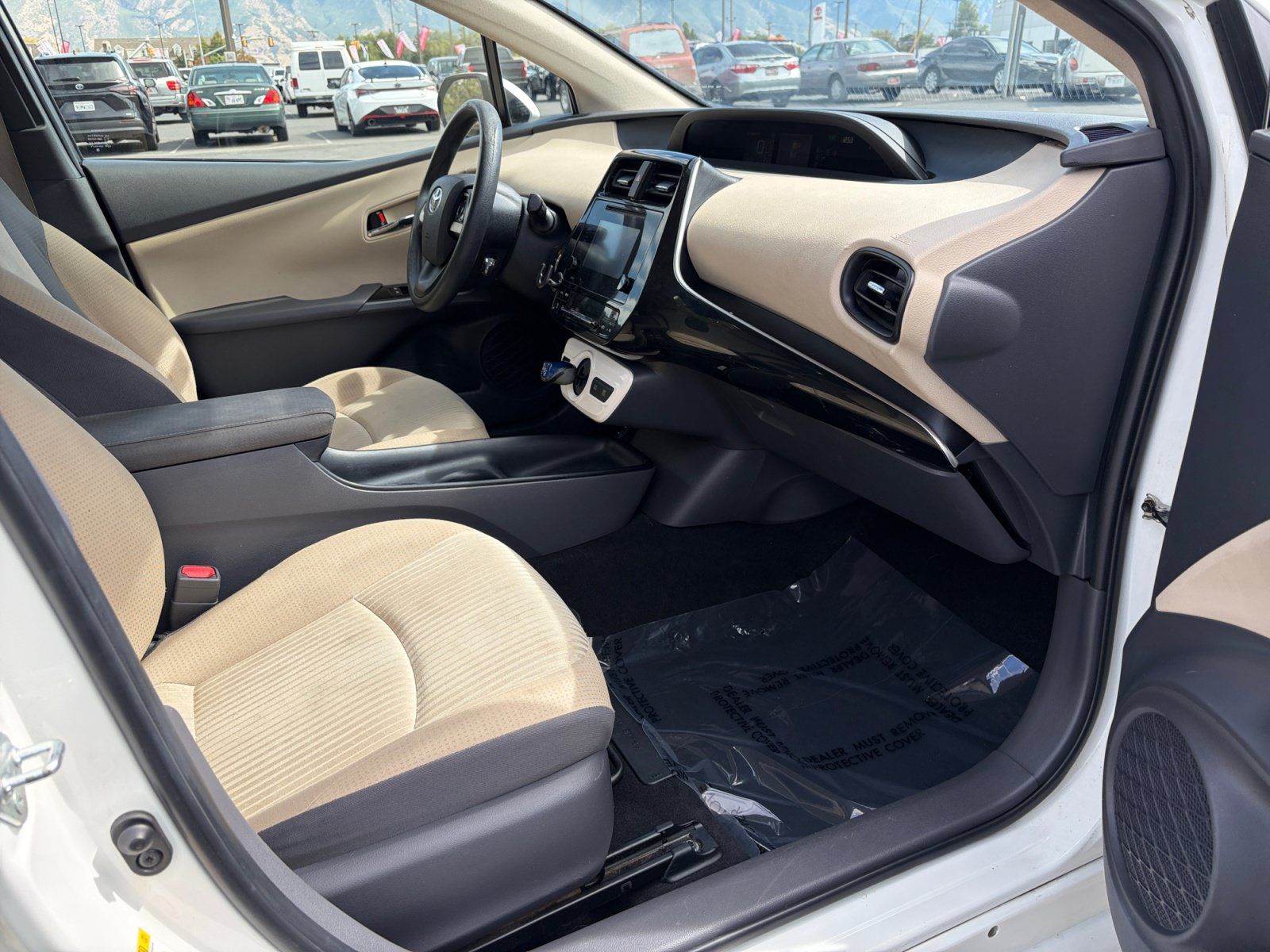 Used 2016 Toyota Prius Two FWD image 27