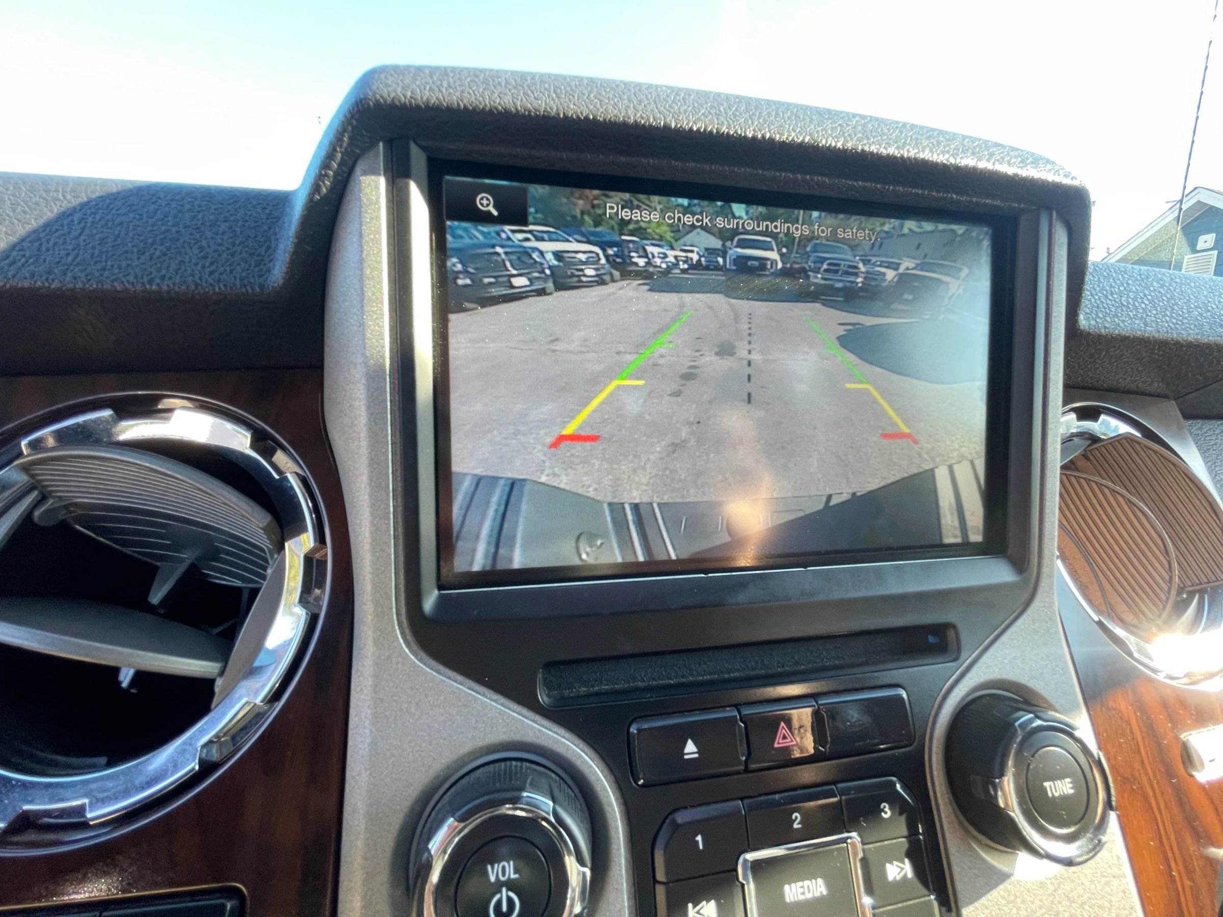 Used 2015 Ford F350 Lariat AWD/4WD image 15