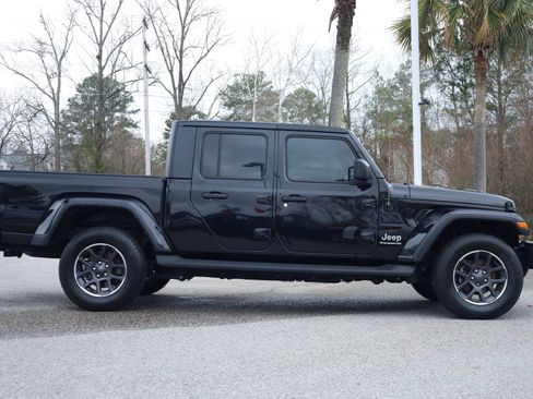 Used 2023 Jeep Gladiator Overland w/ Popular Equipment Package image 5