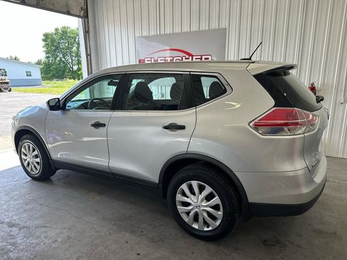 Used 2016 Nissan Rogue S AWD/4WD image 3