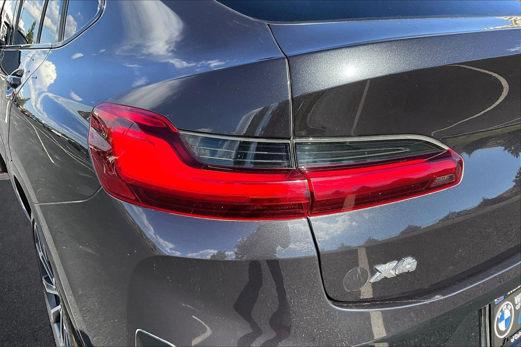 Used 2022 BMW X4 M40i AWD/4WD image 23