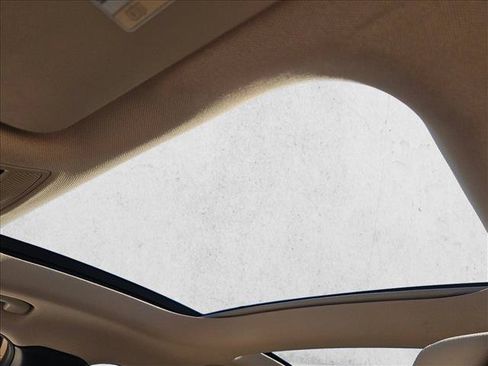 Used 2018 Mercedes-Benz GLA 250 image 15