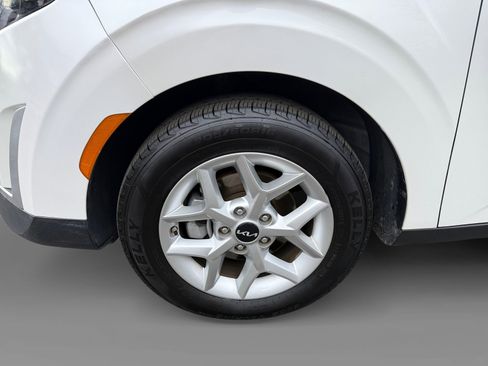 Used 2024 Kia Soul LX w/ Option Group 015 image 9
