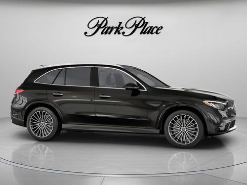 Used 2026 Mercedes-Benz GLC 300 image 36