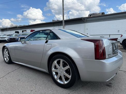 Used 2004 Cadillac XLR image 12