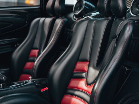 Used 2014 Pagani Huayra RWD image 13