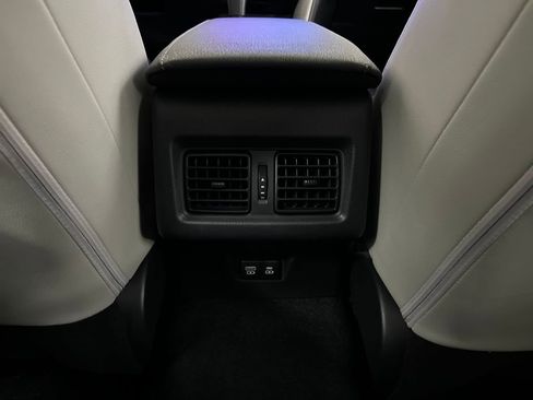 Used 2026 Toyota Camry XLE image 31