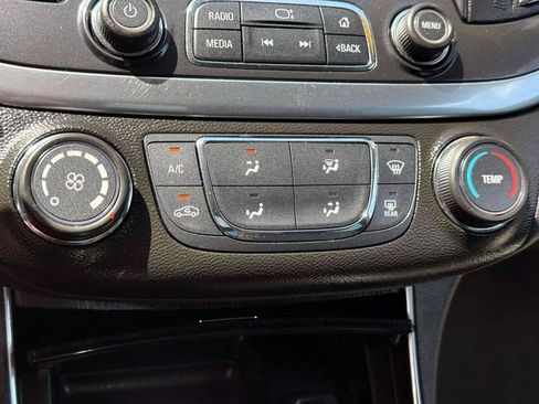 Used 2018 Chevrolet Impala LS FWD image 28