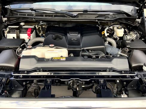 Used 2023 Toyota Tundra Platinum image 31