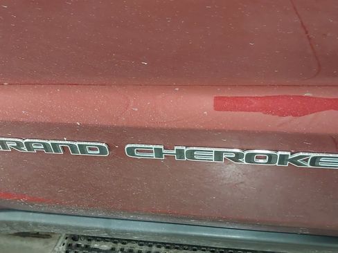 Used 2021 Jeep Grand Cherokee Laredo X image 32