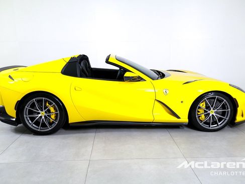 Used 2023 Ferrari 812 GTS RWD image 10
