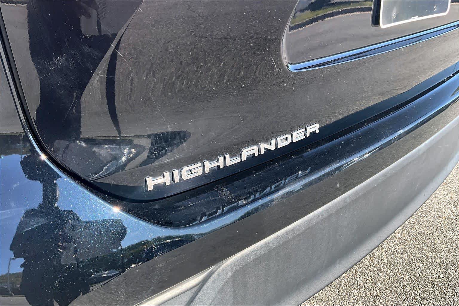 Used 2023 Toyota Highlander XLE FWD image 31