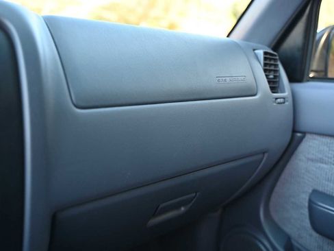 Used 1998 Toyota Tacoma 4x4 Xtracab V6 image 14