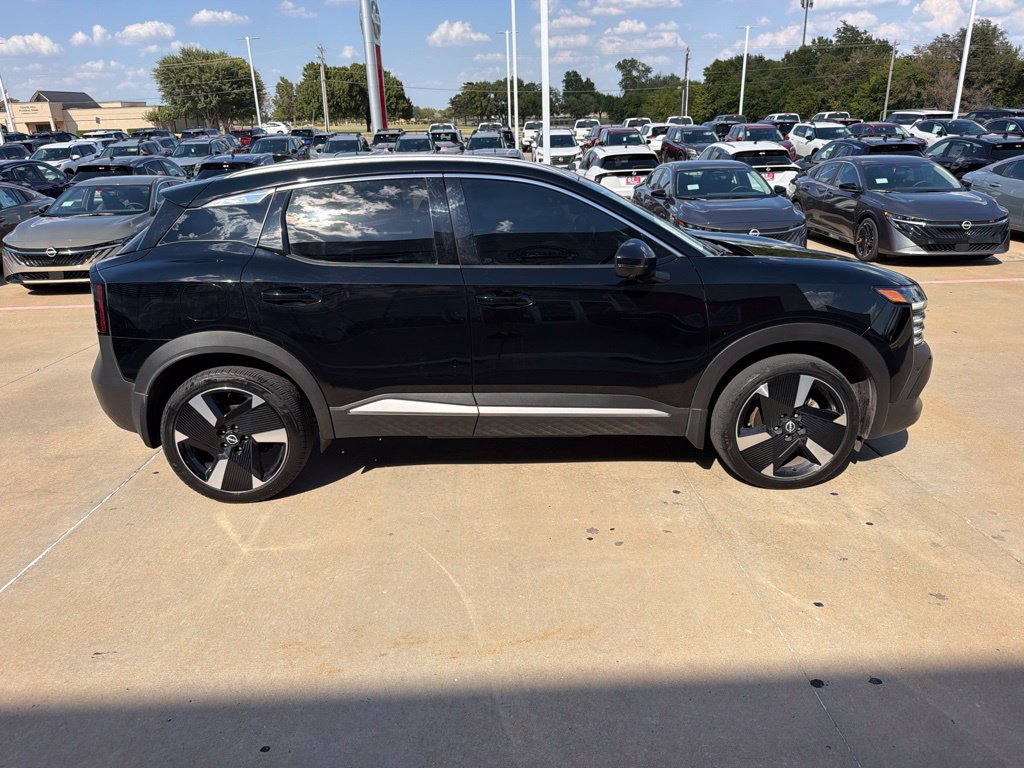 Used 2025 Nissan Kicks SR AWD/4WD image 6