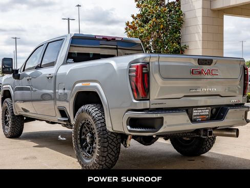 Used 2025 GMC Sierra 2500 AT4 w/ Technology Package AWD/4WD image 7