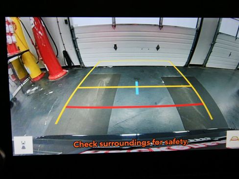 Used 2023 Toyota RAV4 SE w/ Weather & Moonroof Package AWD/4WD image 17