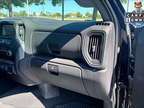 Used 2022 Chevrolet Silverado 1500 Custom w/ LPO, Blackout Package RWD image 16