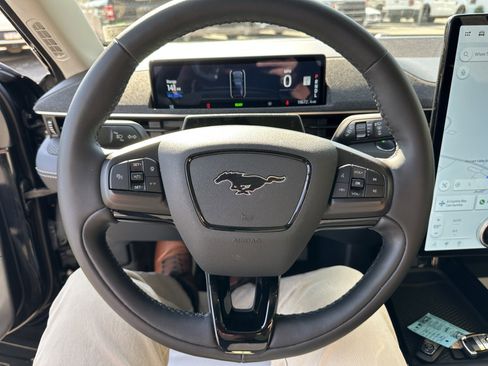 Used 2023 Ford Mustang Mach-E Premium image 16