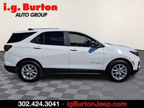 Used 2022 Chevrolet Equinox LS w/ LS Convenience Package FWD image 7