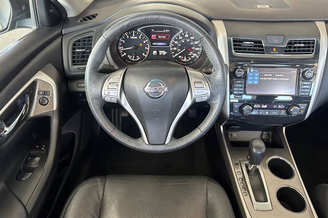 Used 2015 Nissan Altima 2.5 SL w/ Technology Package FWD image 15