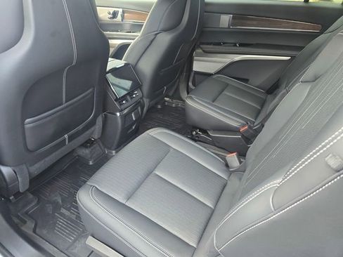 New 2026 Cadillac Vistiq Premium Luxury AWD/4WD image 14