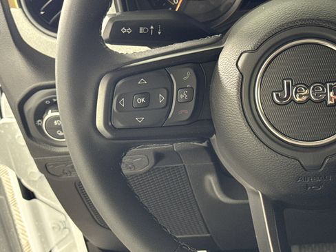 New 2026 Jeep Gladiator Sport image 17