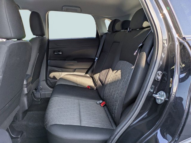 Used 2025 Mitsubishi Outlander Sport ES AWD/4WD image 14