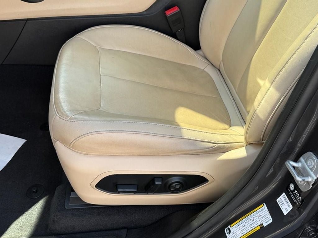 Used 2022 Jeep Grand Cherokee L Limited AWD/4WD image 30