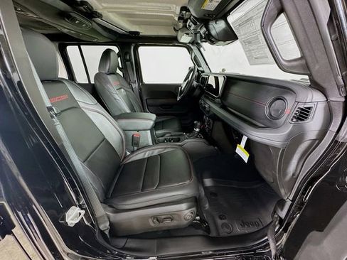 New 2026 Jeep Wrangler Unlimited Rubicon image 30