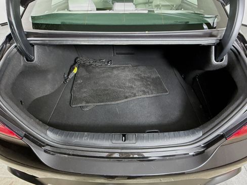 Used 2025 Genesis G70 2.5T RWD image 33