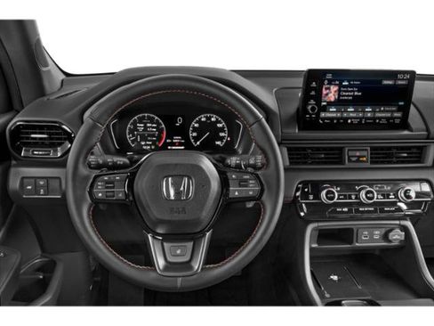Used 2025 Honda Pilot TrailSport image 10