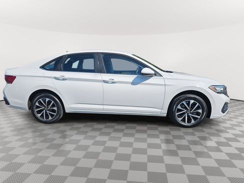 Used 2022 Volkswagen Jetta S image 4