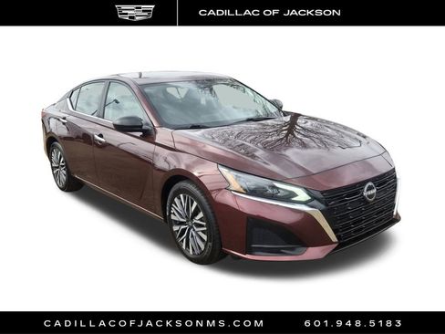 Used 2025 Nissan Altima 2.5 SV image 22