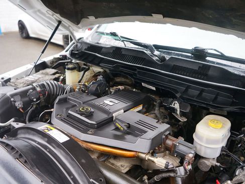 Used 2016 RAM 2500 Tradesman w/ Chrome Appearance Group image 11