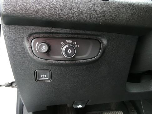 Used 2018 GMC Terrain SLE w/ Driver Convenience Package image 25