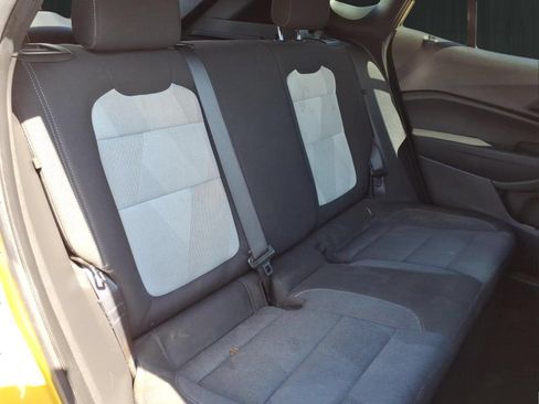 Used 2024 Chevrolet Trax RS w/ Driver Confidence Package FWD image 17