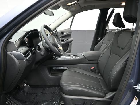 Certified 2026 INFINITI QX60 Luxe w/ Cargo Package AWD/4WD image 10