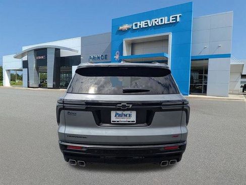 New 2026 Chevrolet Traverse RS w/ LPO, Floor Liner Package FWD image 6