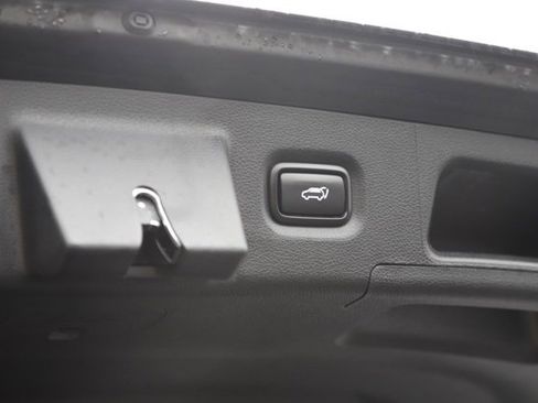 Used 2022 Hyundai Santa Fe Limited image 5