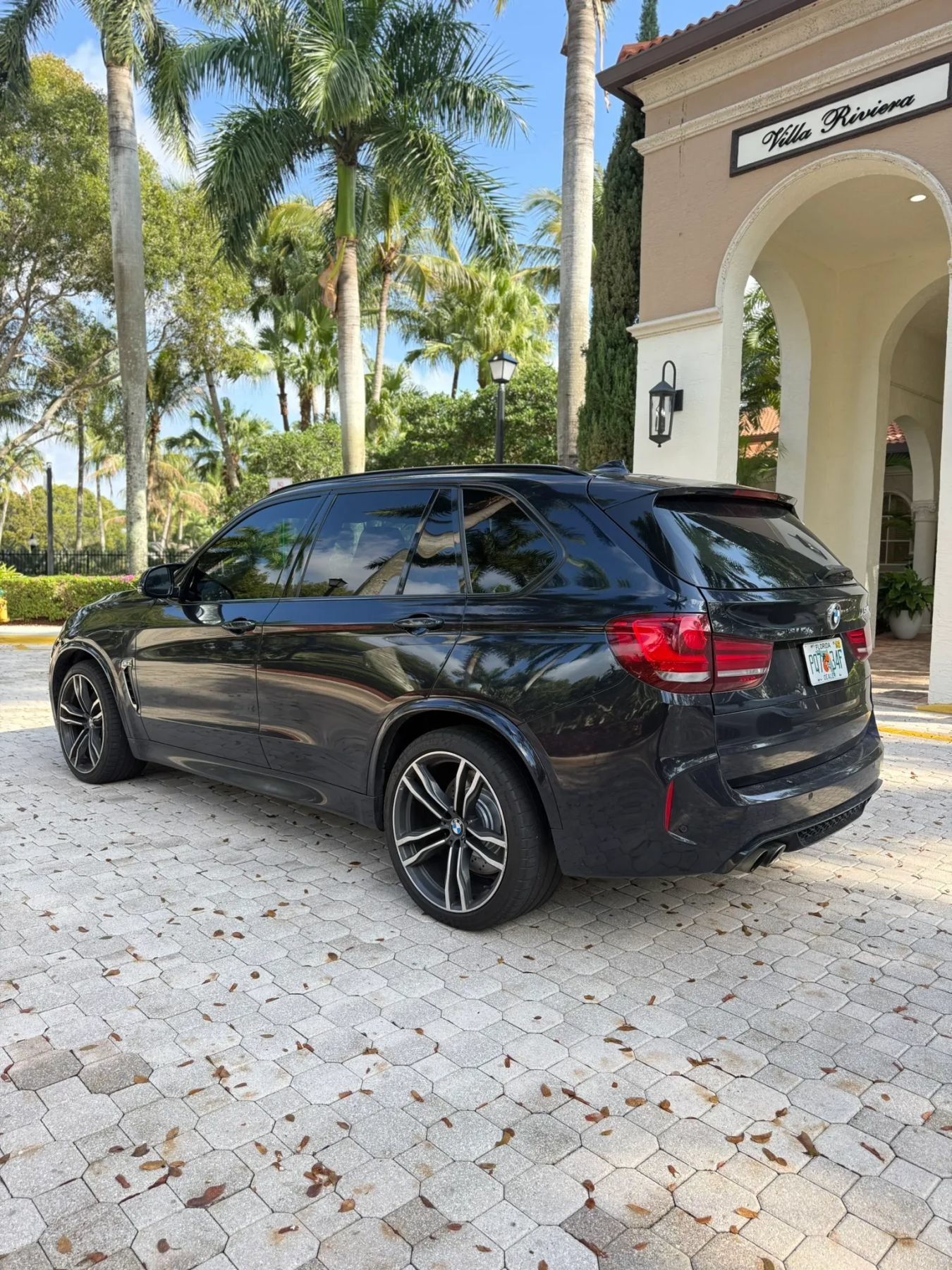 Used 2017 BMW X5 M w/ Premium Package AWD/4WD image 24